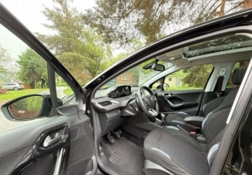 Peugeot 208 I Hatchback 3d 1.6 e-HDI 92KM 2014 Peugeot 208 Peugeot 208 1.6 e-HDi Allure STT 1.6 Diesel 92KM, zdjęcie 13