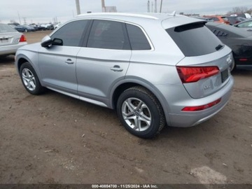 Audi Q5 II SUV 2.0 TFSI 252KM 2018 Audi Q5 2018r., Premium, od ubezpieczalni 2.0 Benzyna 252KM, zdjęcie 4