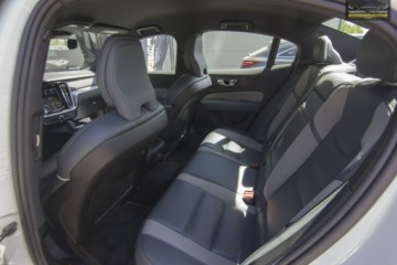 Volvo S60 III 2021 Volvo S60 R- Design / BLISY / Harman Kardon Kamera, zdjęcie 30