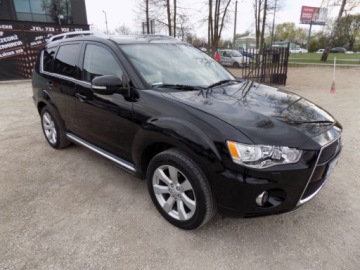 Mitsubishi Outlander II 2009 Mitsubishi Outlander BIALOLEKA 2.0 T.Diesel (170 KM) 4X4, 2009r. prod. K, zdjęcie 1