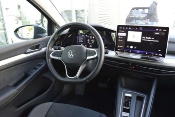 Volkswagen Golf VIII Variant 1.5 eTSI 150KM 2024 Volkswagen Golf SalonPL 1.5eTSI 150KM Variant DSG Pakiety ACC ALU17 Gwaran, zdjęcie 9
