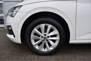 Skoda Scala Hatchback 1.0 TSI 110KM 2023 Skoda Scala SalonPL 1.0TSI 110KM Ambition Comfort Czujniki Smartlink Boler, zdjęcie 38