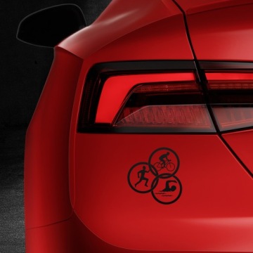 СВЕТООТРАЖАЮЩАЯ НАКЛЕЙКА НА ТЕЛО ТРИАТЛЕТА