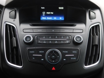 Ford Focus III Kombi Facelifting 1.5 TDCi 95KM 2017 Ford Focus 1.5 TDCi, Salon Polska, Serwis ASO, zdjęcie 11