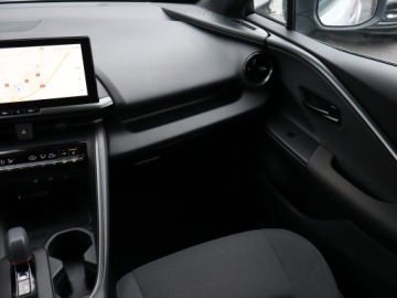 Toyota C-HR I Crossover Facelifting 1.8 Hybrid 122KM 2023 Toyota C-HR 1.8 Hybrid, Salon Polska, zdjęcie 7