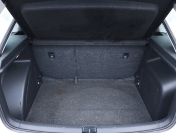 Skoda Rapid II Spaceback 1.2 MPI 75KM 2014 Skoda Rapid Spaceback 1.2 MPI, Salon Polska, GAZ, zdjęcie 13