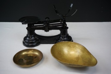 Торговые весы Old Librasco Anglia, кастрюли, гири, антикварный набор
