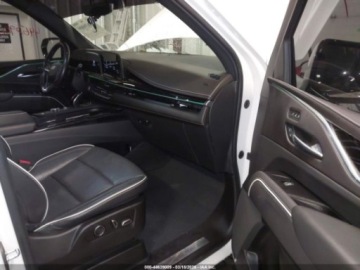 Cadillac Escalade III 2021 Cadillac Escalade Sport 2021 3.0 Diesel 277KM, zdjęcie 9
