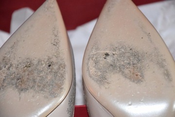 Valentino Garavani buty damskie czółenka 38 24 cm szpilki