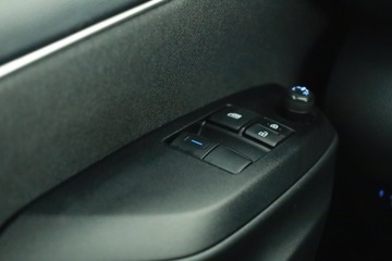 Toyota Yaris IV Hatchback 1.5 Hybrid Dynamic Force 116KM 2022 Toyota Yaris 1.5 VVT-i Hybrid, Salon Polska, zdjęcie 16