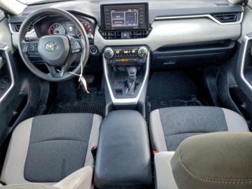 Toyota RAV4 V 2022 Toyota RAV4 XLE 2022 2.5 Benzyna 203KM, zdjęcie 8
