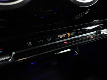 Mercedes CLA C118/X118 Shooting Brake Facelifting 1.3 200 163KM 2023 Mercedes CLA 200 automat full LED skóra/alcantara, zdjęcie 28