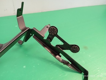 MERCEDES GLC A2535007600 Кронштейн радиатора