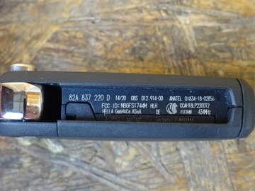 AUDI A1 82A GB KLÍČEK OVLÁDAČ KEYLESS 82A837220D