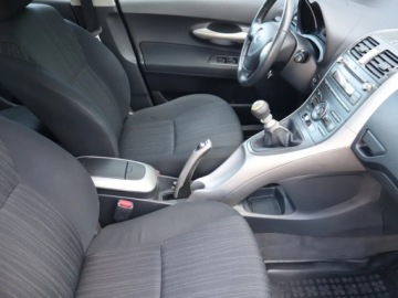 Toyota Auris I Hatchback 2.0 D-4D 125KM 2007 Toyota Auris 2.0 D-4D, Klima, Klimatronic, zdjęcie 8
