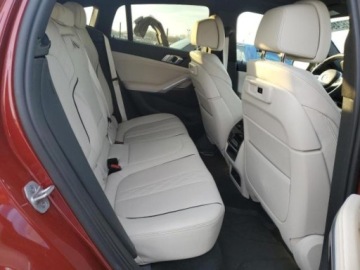 BMW X6 G06 2022 BMW X6 2022, 3.0L, 4x4, od ubezpieczalni 3.0 Benzyna 335KM, zdjęcie 9