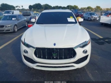 Maserati Levante 2021 Maserati Levante 2021 3.0l 3.0 Benzyna 345KM, zdjęcie 7