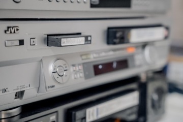 Запись кассет VHS, Digital8, miniDV в облачный файл или на флешку.