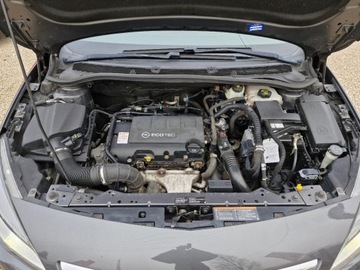 Opel Astra J Hatchback 5d 1.4 Turbo ECOTEC 140KM 2010 Opel Astra Sliczna 1.4 b Ful Opcja Bezwypadkowa Zarejestrowana Gwarancja, zdjęcie 30