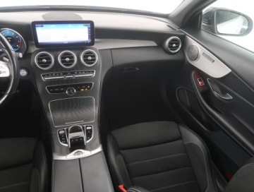 Mercedes Klasa C W205 Kabriolet Facelifting 1.5 200 184KM 2018 Mercedes C C 200 4MATIC, Serwis ASO, 4X4, zdjęcie 7