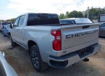 Chevrolet Silverado II 2021 Chevrolet Silverado 2021, 5.3L, 4x4, RST, po gradobiciu 5.3 Benzyna 355KM, zdjęcie 7