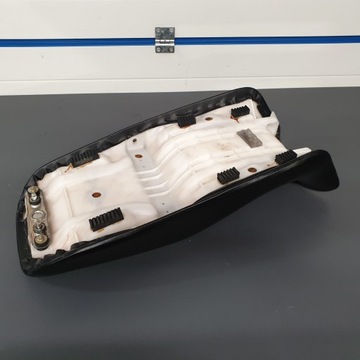 Сиденье Suzuki GSX 1100 F GSXF 1100