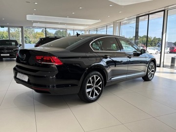 Volkswagen Passat B8 Variant Facelifting 2.0 TDI SCR 150KM 2022 Volkswagen Passat EVO Business / LED / 1właściciel, zdjęcie 3