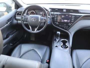 Toyota Camry IX Sedan 2.5 Hybrid Dynamic Force 218KM 2019 Toyota Camry 2.5 Hybrid, Salon Polska, zdjęcie 6