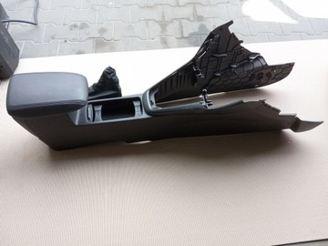 FORD FOCUS MK3 LIFT 15-18- Комплект туннеля подлокотников.