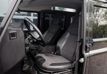 Land Rover Defender III 90 Station Wagon 2.2 TD4 122KM 2013 Land Rover Defender Faktura VAT 23 2.2 Diesel 122KM, zdjęcie 5