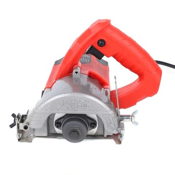 Станок для резки дерева и камня мощностью 1,58 кВт.