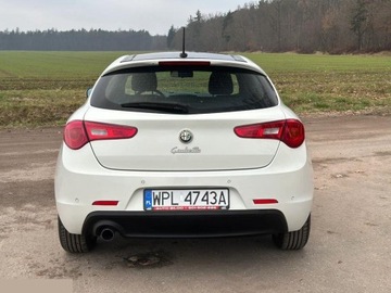 Alfa Romeo Giulietta Nuova II Hatchback 5d 1.4 TB 16v Mair 170KM 2011 Alfa Romeo Giulietta 1.4 TB 16V Multiair Collezione 170KM 2011r, zdjęcie 11