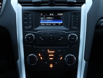 Ford Mondeo V Sedan 2.0 TDCi 150KM 2015 Ford Mondeo 2.0 TDCI, Salon Polska, VAT 23%, zdjęcie 11