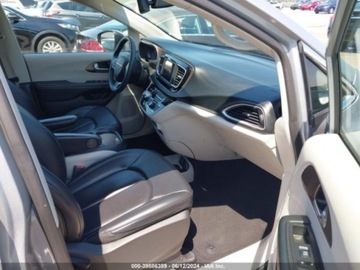 Chrysler Voyager V 2021 Chrysler Voyager 2021 Chrysler Voyager LXI FWD 3.6 Benzyna 287KM, zdjęcie 6