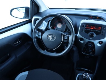 Toyota Aygo II Hatchback 5d 1.0 VVT-i 69KM 2017 Toyota Aygo 1.0 VVT-i, Salon Polska, Klima, zdjęcie 6