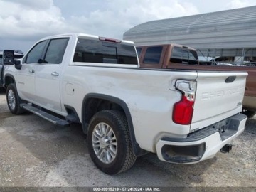 Chevrolet Silverado II 2020 Chevrolet Silverado 2020r., 4x4, 6.6L 6.6 Diesel 445KM, zdjęcie 2