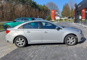 Chevrolet Cruze Sedan 1.6 i 113KM 2010 Chevrolet Cruze 1.6 LPG Nowy Rozrzad 1.6 BenzynaLPG 113KM, zdjęcie 3