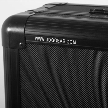 UDG ULT Pick Foam FC Multi Format M Черный