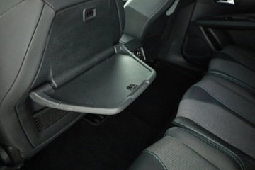 Peugeot 5008 II Crossover Facelifting 1.5 BlueHDi 130KM 2023 Peugeot 5008 1.5 BlueHDi, Salon Polska, zdjęcie 9