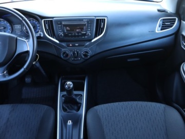 Suzuki Baleno III 1.2 DualJet 90KM 2018 Suzuki Baleno 1.2 DualJet, Salon Polska, zdjęcie 7