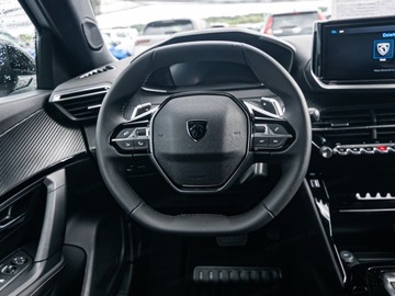Peugeot 2008 II 2025 Od ręki - Allure e-DCS 1.2 mHEV 145KM / Pakiet Navigation i Access, zdjęcie 9