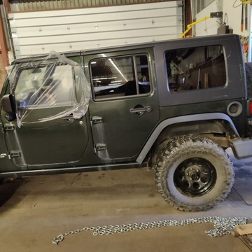 Jeep Wrangler III Terenowy 3.8 V6 Rock-Trac 199KM 2010 Jeep Wrangler Rubicon 2010, zdjęcie 4