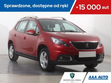 Peugeot 2008 I SUV Facelifting 1.2 PureTech 82KM 2017 Peugeot 2008 1.2 PureTech, Salon Polska, Navi