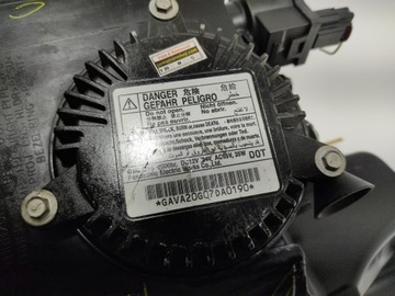 SVĚTLO LEVÝ PŘEDNÍ XENON CADILLAC CTS II 25805315 07-14 EVROPA