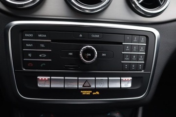 Mercedes CLA C117 Shooting Brake Facelifting 1.6 180 122KM 2018 Mercedes CLA 180, Automat, Skóra, Navi, Klima, zdjęcie 15