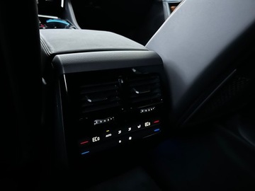 Volkswagen Touareg III SUV Facelifting 3.0 V6 TDI 231KM 2025 Volkswagen Touareg Touareg R-Line 3.0 V6 TDI 4MOTI, zdjęcie 22