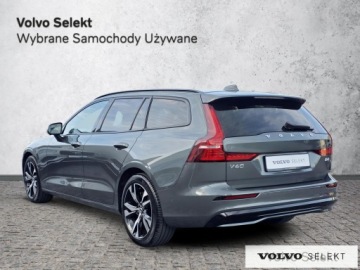 Volvo V60 II  Kombi Facelifting 2.0 B4 197KM 2025 Volvo V60 FV23 Plus Dark B4 197KM ACC BLIS Panoram, zdjęcie 6