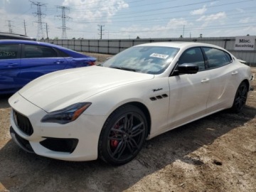 Maserati Quattroporte II 2022 Maserati Quattroporte 2022 Maserati Quattroporte MODENA 3.0 Benzyna 424KM, zdjęcie 1