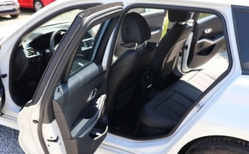 BMW Seria 3 G20-G21 Touring 2.0 320d 190KM 2019 BMW Seria 3 LED, El. klapa, Czujniki, NAVI, Grzane Fotele, Tempomat, Virtu, zdjęcie 22