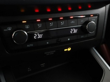 Seat Arona Crossover 1.0 EcoTSI 115KM 2019 Seat Arona Style 116KM hak climatronic tempomat, zdjęcie 24